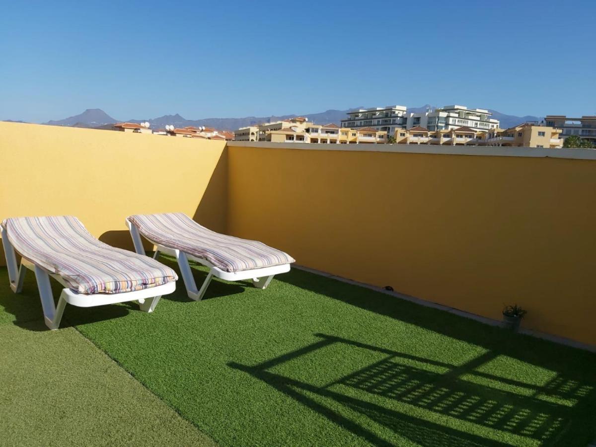 810 - Edif Aguamarina - Vacation Rental Home In The Coast Line Of Golf Del Sur San Miguel de Abona Esterno foto